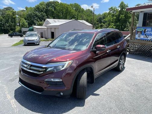 Burgundy 2018 Honda Pilot Touring