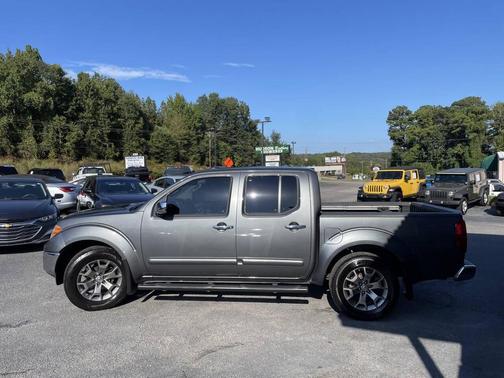 2017 Nissan Frontier SL