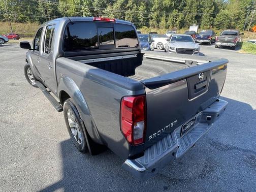 2017 Nissan Frontier SL