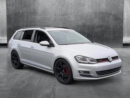 2017 Volkswagen Golf SportWagen TSI SE