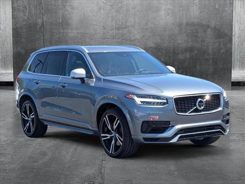2017 Volvo XC90 Hybrid T8 R-Design