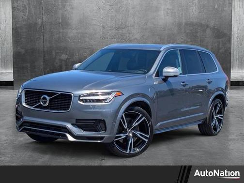 2017 Volvo XC90 Hybrid T8 R-Design