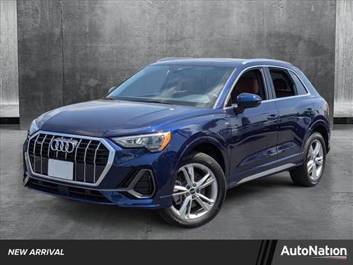 2022 Audi Q3 45 S line Premium