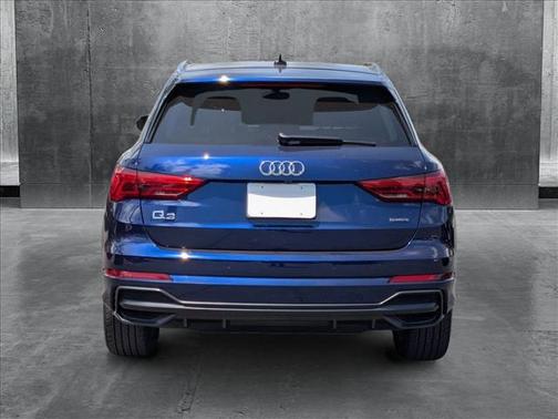 2022 Audi Q3 45 S line Premium