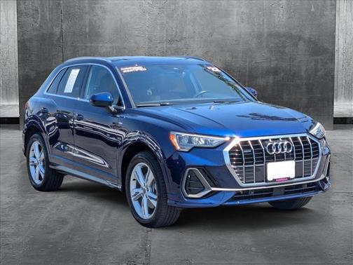 2022 Audi Q3 45 S line Premium