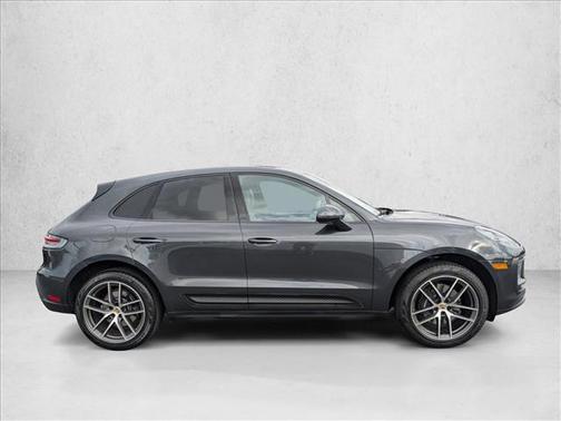 2022 Porsche Macan AWD