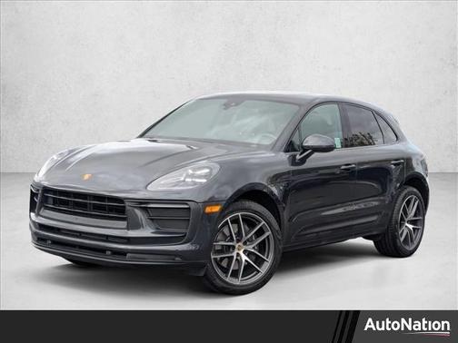 2022 Porsche Macan AWD
