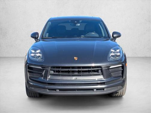 2022 Porsche Macan AWD