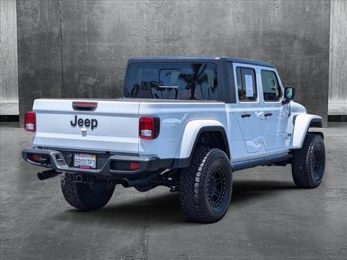 2021 Jeep Gladiator Sport