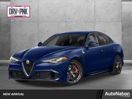 Photo 1 of 2 of 2021 Alfa Romeo Giulia Quadrifoglio