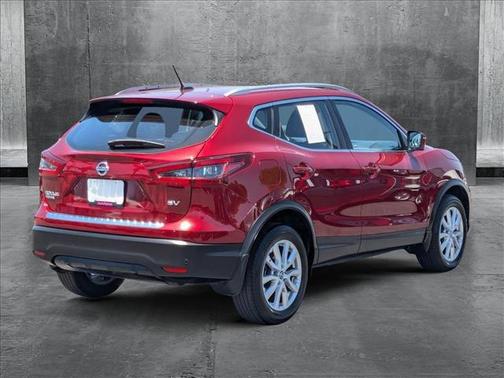 2022 Nissan Rogue Sport SV