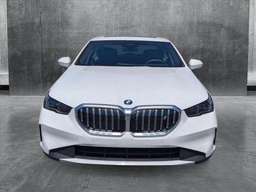2024 BMW i5 eDrive40