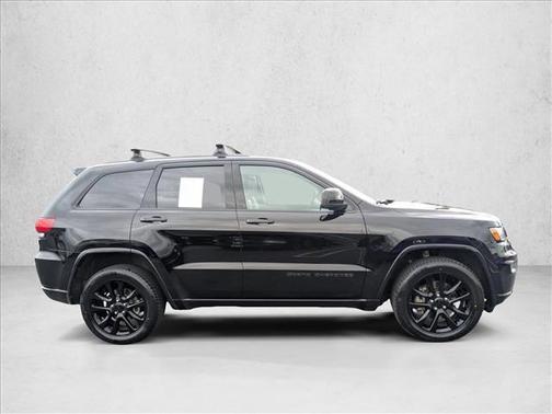 2021 Jeep Grand Cherokee Laredo