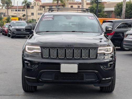 2021 Jeep Grand Cherokee Laredo