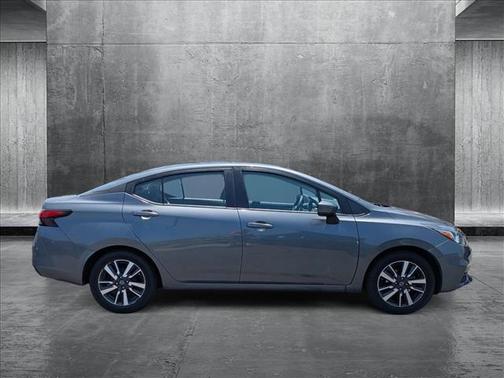 2021 Nissan Versa 1.6 SV