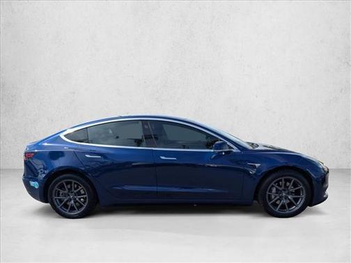 Deep Blue Metallic 2018 Tesla Model 3 Long Range