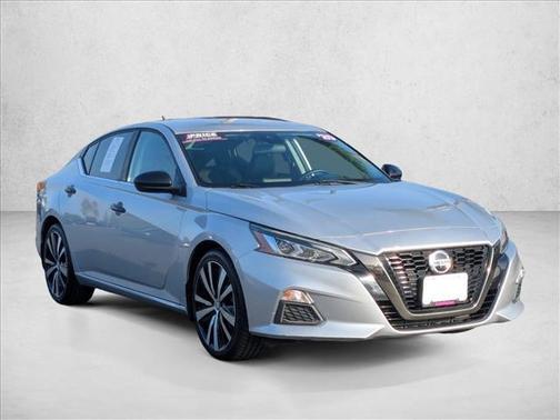 2020 Nissan Altima SR FWD