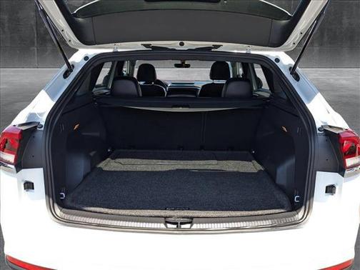 2022 Volkswagen Atlas Cross Sport 2.0T SE