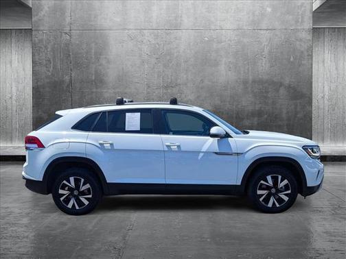 2022 Volkswagen Atlas Cross Sport 2.0T SE