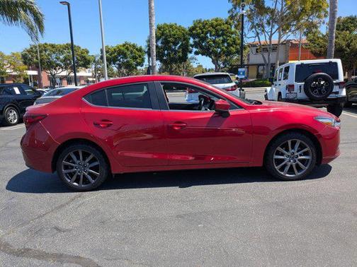 2018 Mazda Mazda3 Touring