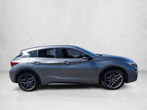 2018 INFINITI QX30 Sport