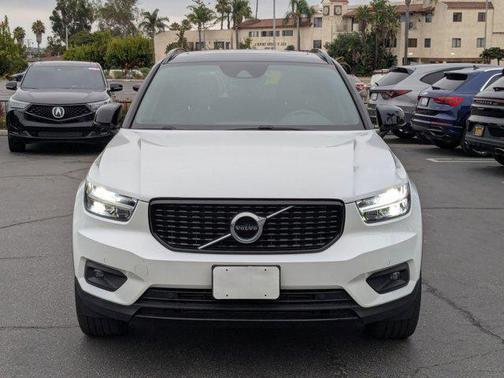2021 Volvo XC40 T5 R-Design