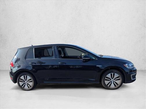 2019 Volkswagen e-Golf SE