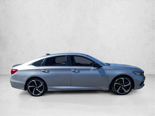 Crystal Black Pearl 2022 Honda Accord Sport 2.0T