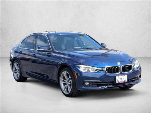 Mediterranean Blue Metallic 2018 BMW 330 330i