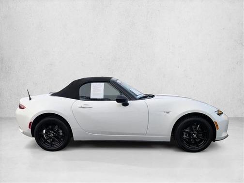 2019 Mazda MX-5 Miata Sport