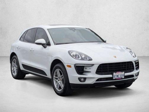 White 2018 Porsche Macan Macan