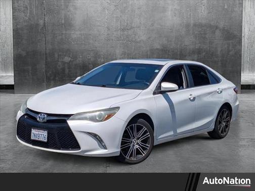 2016 Toyota Camry SE w/Special Edition Pkg