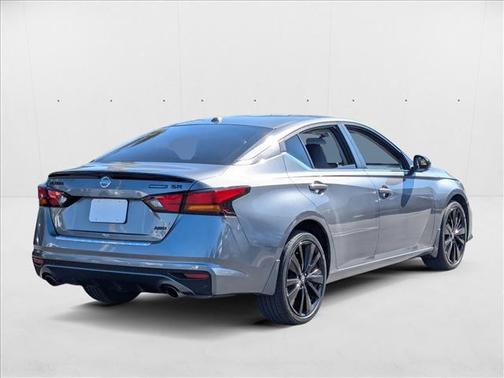 2022 Nissan Altima SR Intelligent AWD