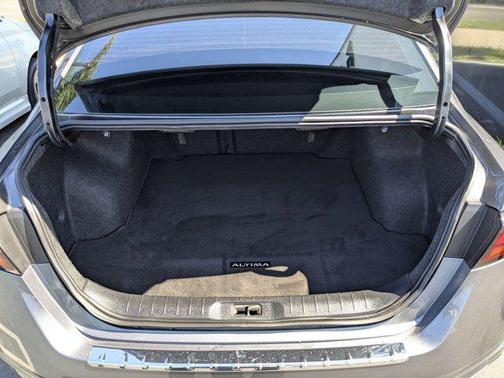 2022 Nissan Altima SR Intelligent AWD