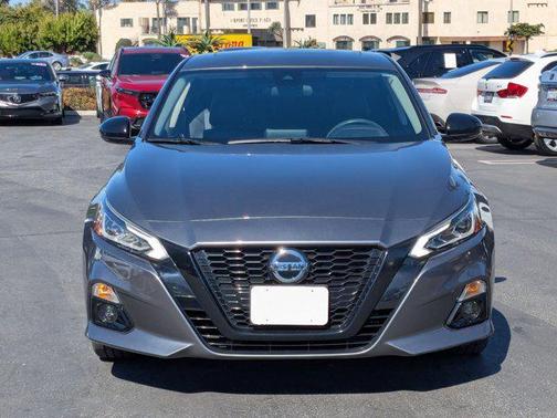 2022 Nissan Altima SR Intelligent AWD