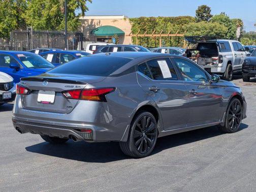 2022 Nissan Altima SR Intelligent AWD