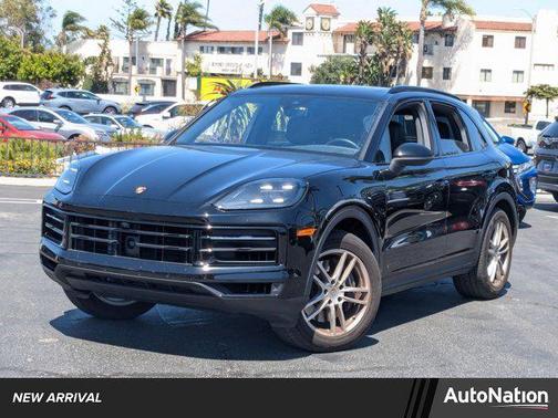 2024 Porsche Cayenne AWD