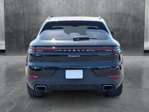 2024 Porsche Cayenne AWD