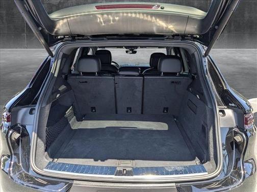 2024 Porsche Cayenne AWD