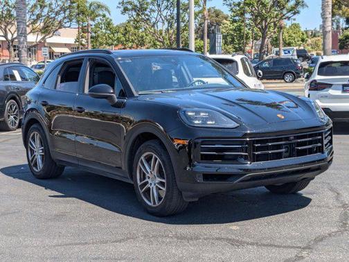 2024 Porsche Cayenne AWD