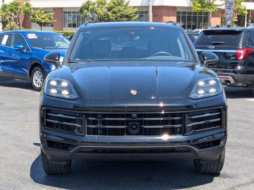 2024 Porsche Cayenne AWD