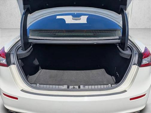 Bianco 2016 Maserati Ghibli Base