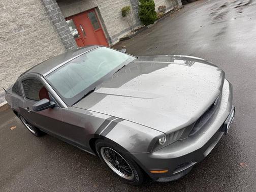 2011 Ford Mustang V6 Premium