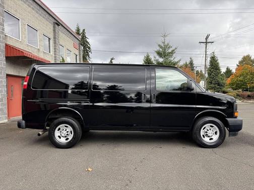 2017 Chevrolet Express 2500 Work Van