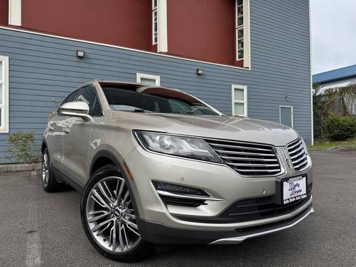 2015 Lincoln MKC Base