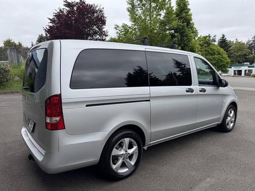 Brilliant Silver Metallic 2016 Mercedes-Benz Metris Base
