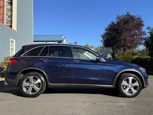 2016 Mercedes-Benz GLC 300 Base