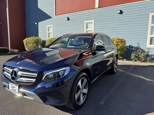 2016 Mercedes-Benz GLC 300 Base