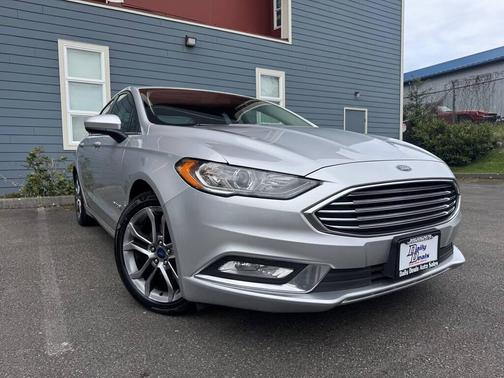 2017 Ford Fusion Hybrid SE