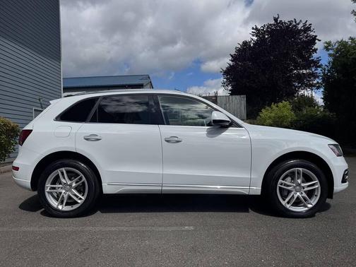 2017 Audi Q5 2.0T Premium